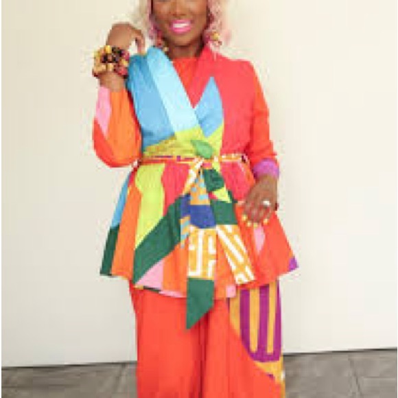 NEW!!!! BEAUTIFUL, TEZRA- Sassy Jones Jumpsuit AND Blazer INCLUDED - Picture 2 of 2